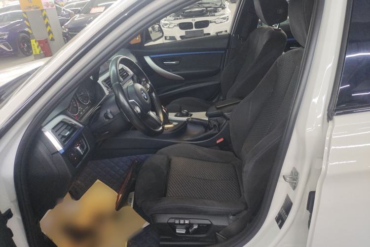 Used BMW 3 Series 2018 320i M Sport Package Left Front Seat