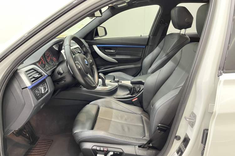 Used BMW 3 Series 2018 320i M Sport Package Left Front Seat