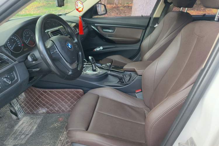 Used BMW 3 Series 2018 320Li Fashion Model Left Front Seat