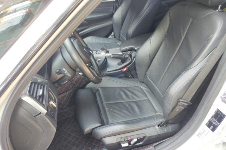 Used BMW 3 Series 2018 320i M Sport Night Edition Left Front Seat