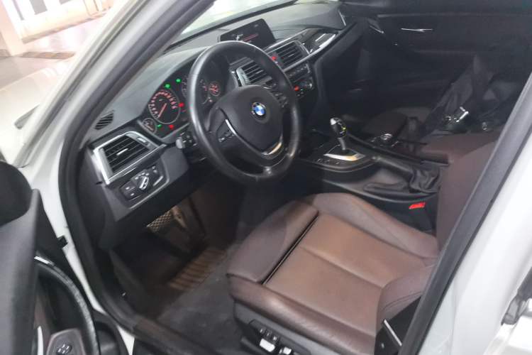 Used BMW 3 Series 2018 320Li Fashion Model Left Front Seat