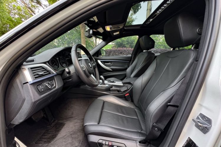 Used BMW 3 Series 2018 320i M Sport Package Left Front Seat
