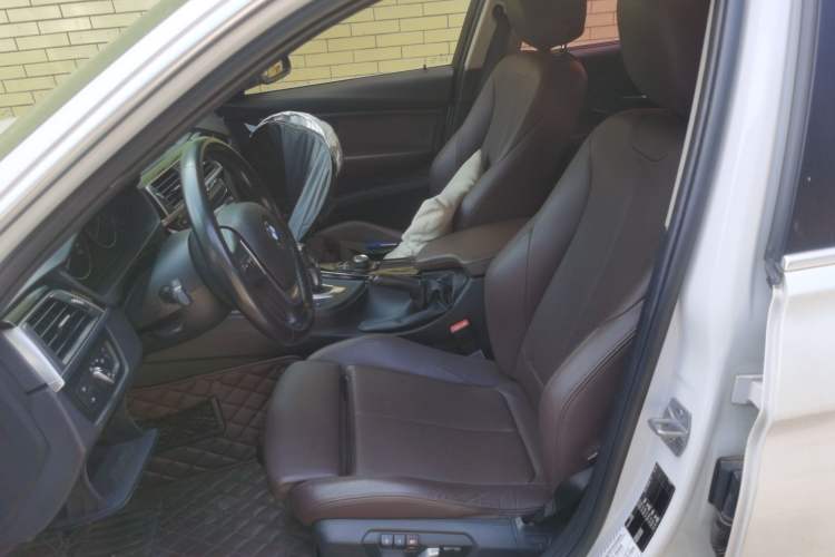 Used BMW 3 Series 2018 320Li Fashion Model Left Front Seat