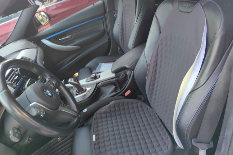 Used BMW 3 Series 2018 320i M Sport Package Left Front Seat