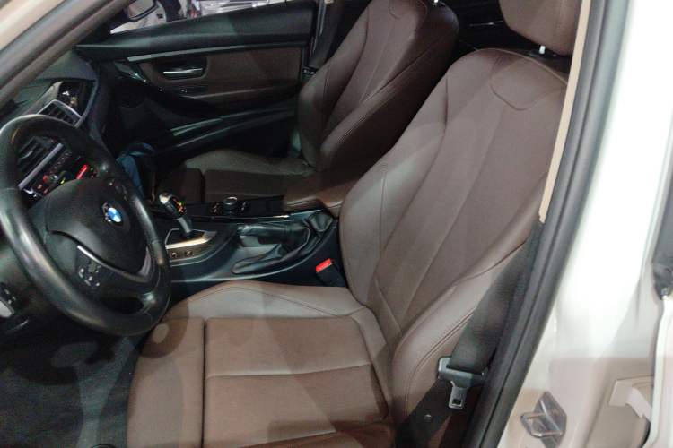 Used BMW 3 Series 2018 320Li Fashion Model Left Front Seat