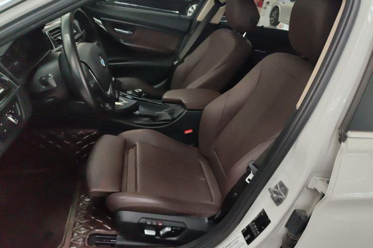Used BMW 3 Series 2018 320Li Fashion Model Left Front Seat