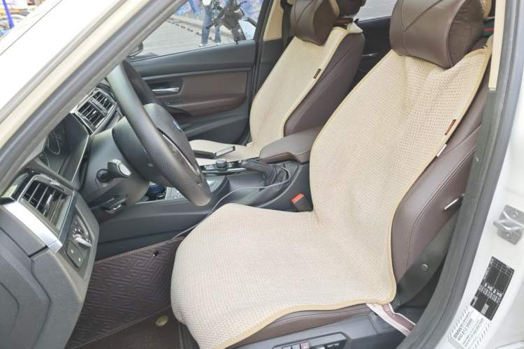 Used BMW 3 Series 2018 320Li Fashion Model Left Front Seat