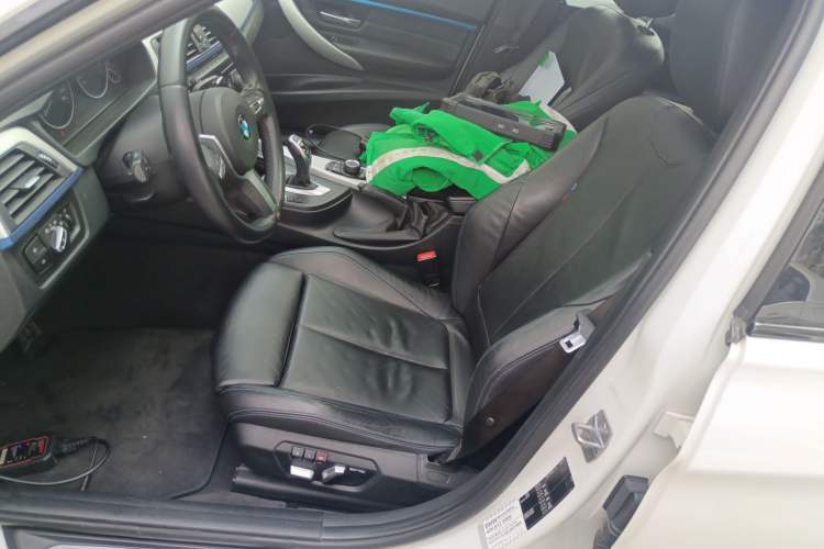 Used BMW 3 Series 2018 320i M Sport Package Left Front Seat