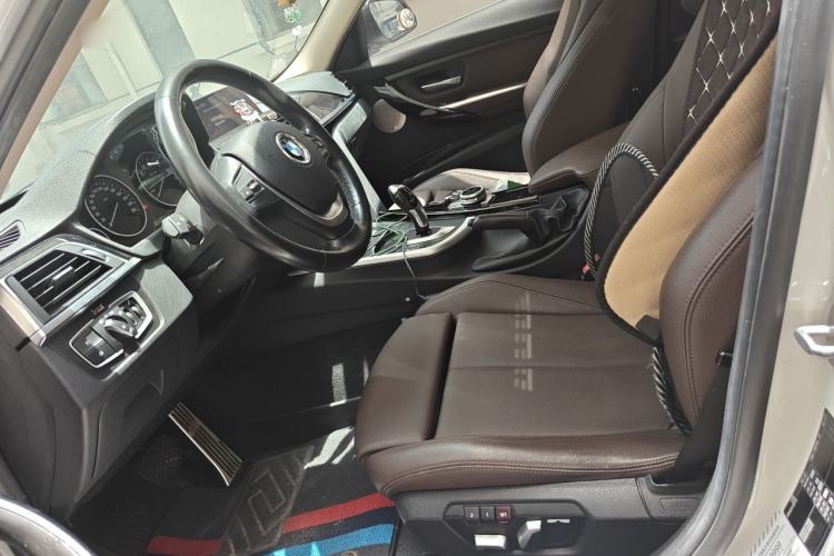 Used BMW 3 Series 2018 320Li Fashion Model Left Front Seat