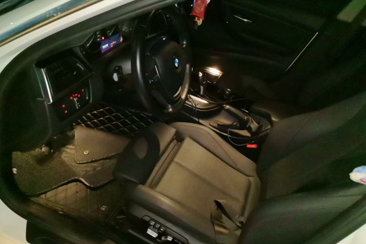 Used BMW 3 Series 2018 320Li Fashion Model Left Front Seat