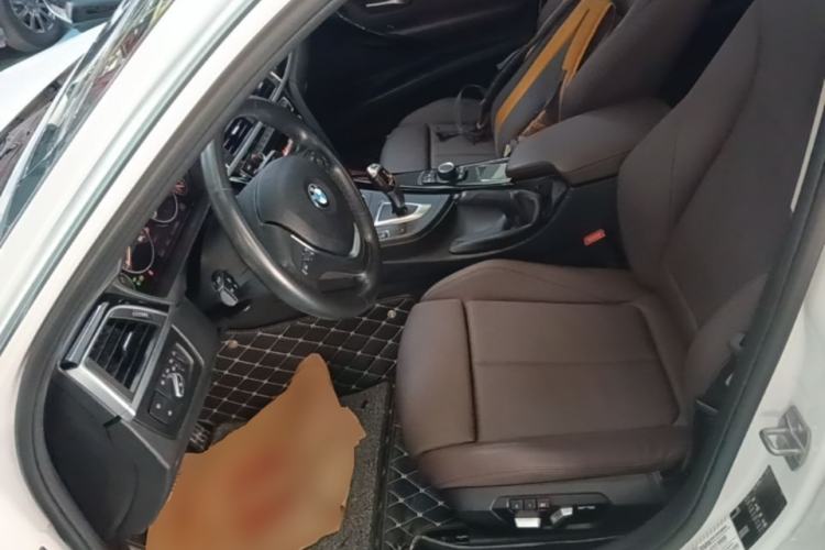 Used BMW 3 Series 2018 320Li Fashion Model Left Front Seat