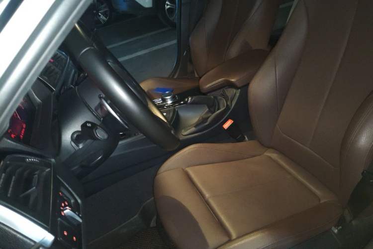 Used BMW 3 Series 2018 320Li Leading Model M Sport Package Left Front Seat