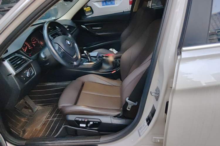 Used BMW 3 Series 2018 320Li Fashion Model Left Front Seat