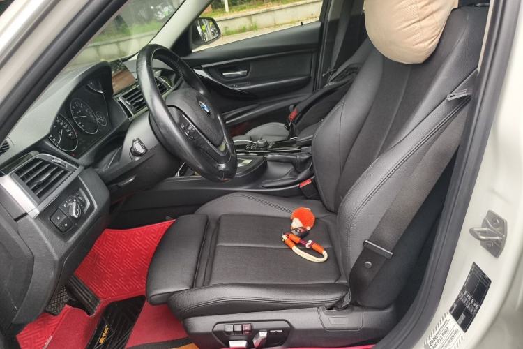 Used BMW 3 Series 2018 320Li Fashion Model Left Front Seat