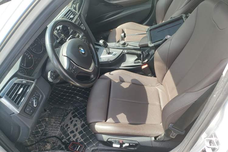 Used BMW 3 Series 2018 320Li Fashion Model Left Front Seat