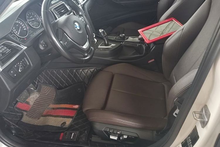 Used BMW 3 Series 2018 320Li Fashion Model Left Front Seat