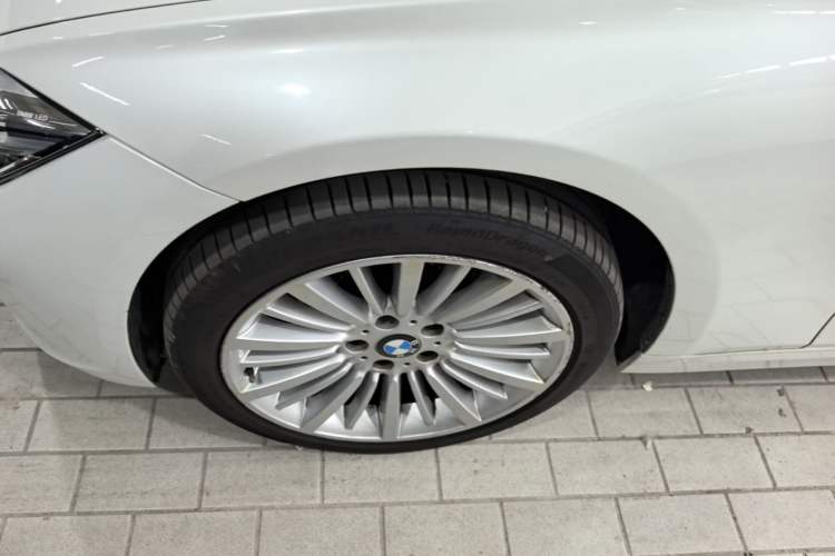 Used BMW 3 Series 2018 320Li Fashion Model Left Front Wheel Hub