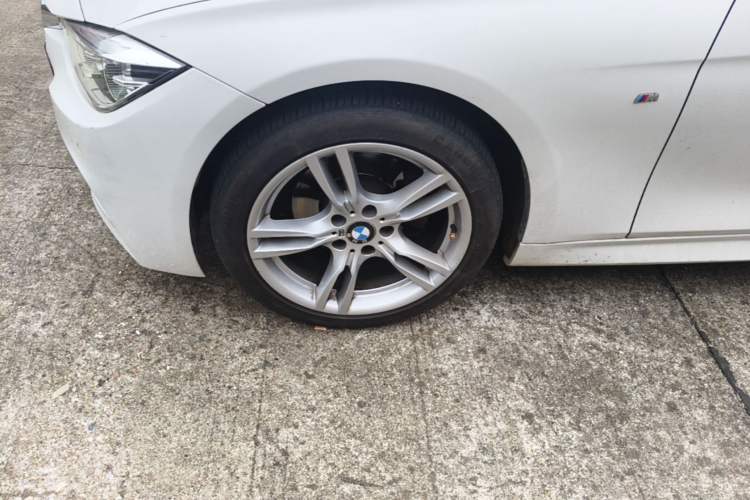 Used BMW 3 Series 2018 320Li Leading Model M Sport Package Left Front Wheel Hub