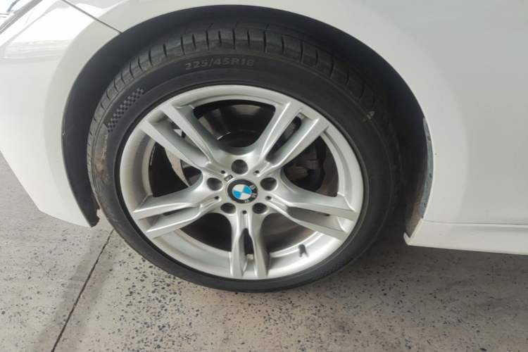 Used BMW 3 Series 2018 320Li Leading Model M Sport Package Left Front Wheel Hub