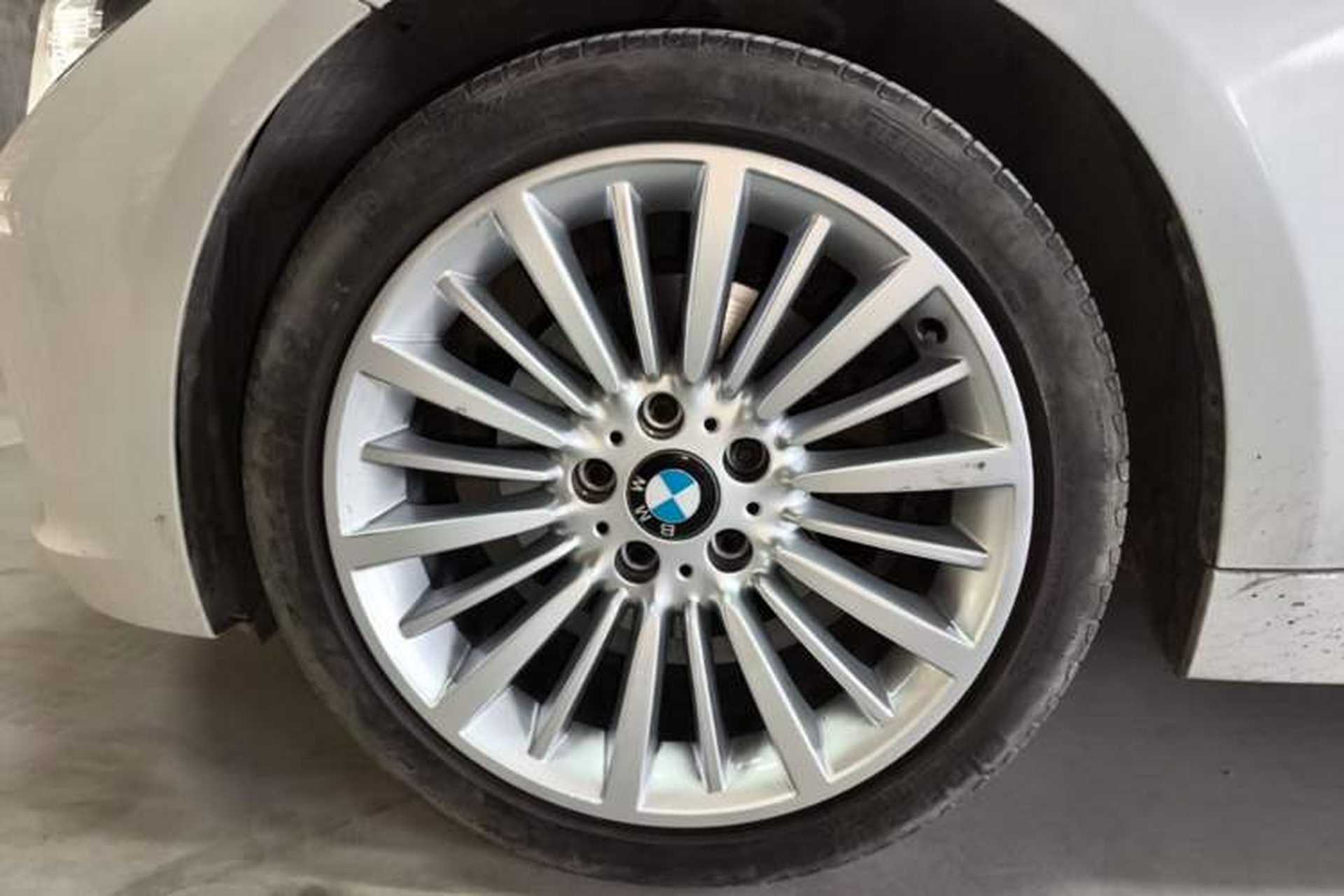 Used BMW 3 Series 2018 320Li Fashion Model Left Front Wheel Hub