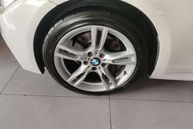 Used BMW 3 Series 2018 320Li Leading Model M Sport Package Left Front Wheel Hub