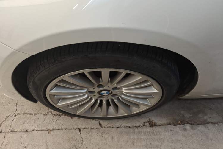 Used BMW 3 Series 2018 320Li Fashion Model Left Front Wheel Hub