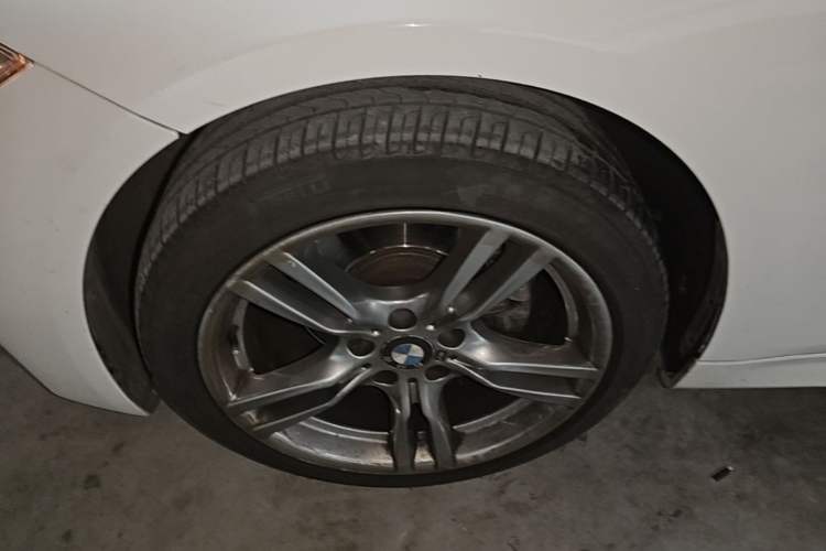 Used BMW 3 Series 2018 330i M Sport Night Edition Left Front Wheel Hub