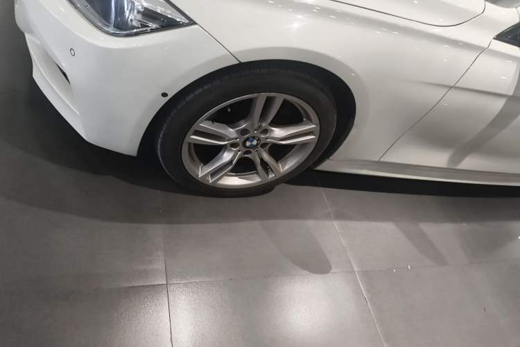 Used BMW 3 Series 2018 320Li Leading Model M Sport Package Left Front Wheel Hub