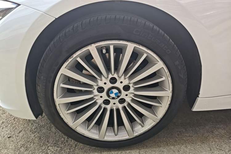 Used BMW 3 Series 2018 320Li Fashion Model Left Front Wheel Hub