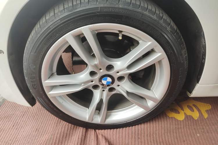 Used BMW 3 Series 2018 320Li Leading Model M Sport Package Left Front Wheel Hub