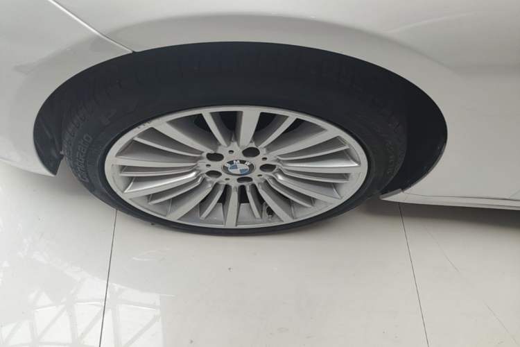 Used BMW 3 Series 2018 320Li Fashion Model Left Front Wheel Hub