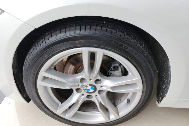 Used BMW 3 Series 2018 320Li Leading Model M Sport Package Left Front Wheel Hub