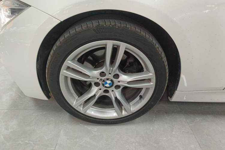 Used BMW 3 Series 2018 320Li Leading Model M Sport Package Left Front Wheel Hub