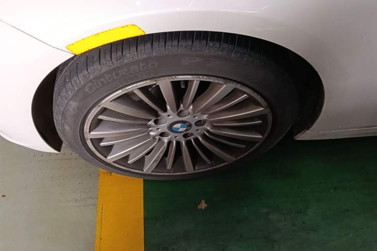 Used BMW 3 Series 2018 320Li Fashion Model Left Front Wheel Hub
