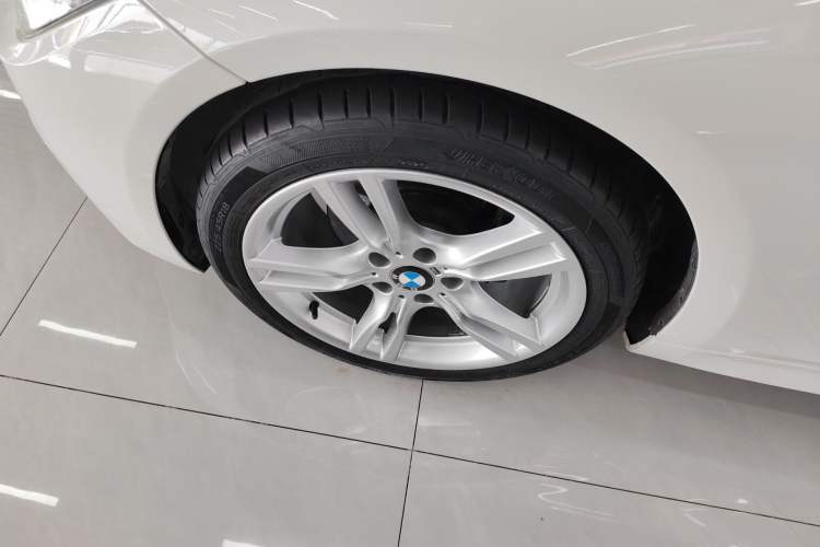Used BMW 3 Series 2018 320Li Leading Model M Sport Package Left Front Wheel Hub
