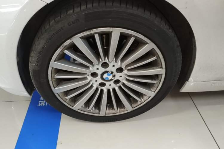 Used BMW 3 Series 2018 320Li Fashion Model Left Front Wheel Hub