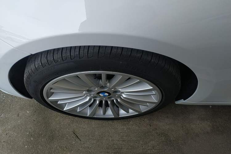 Used BMW 3 Series 2018 320Li Fashion Model Left Front Wheel Hub