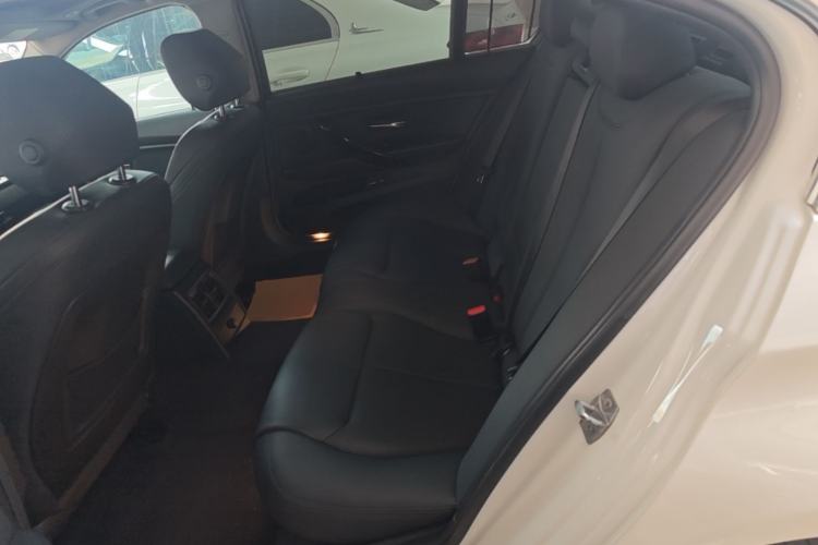 Used BMW 3 Series 2018 320Li Fashion Model Left Rear Seat