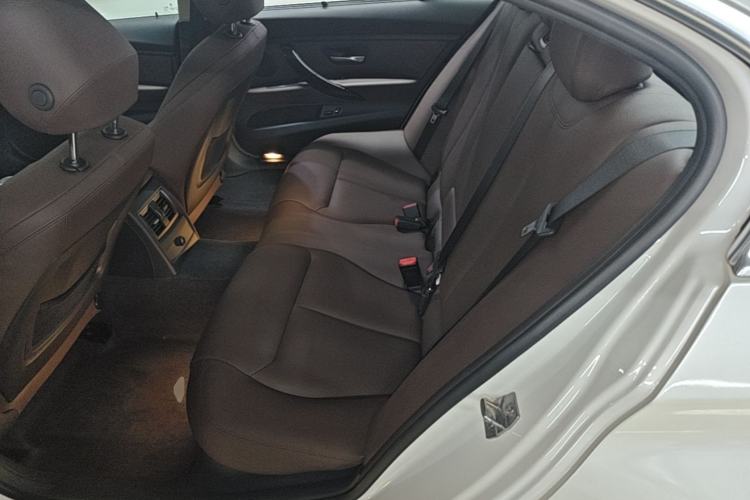 Used BMW 3 Series 2018 320Li Fashion Model Left Rear Seat