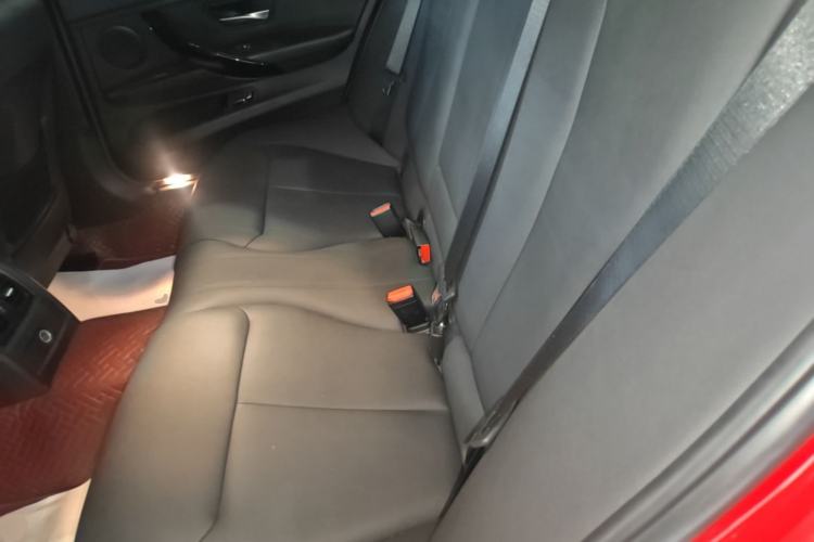Used BMW 3 Series 2018 320Li Fashion Model Left Rear Seat