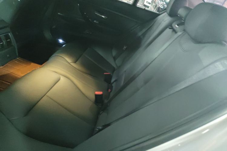 Used BMW 3 Series 2018 320Li Fashion Model Left Rear Seat