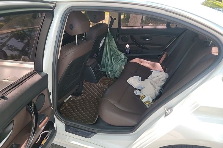 Used BMW 3 Series 2018 320Li Fashion Model Left Rear Seat