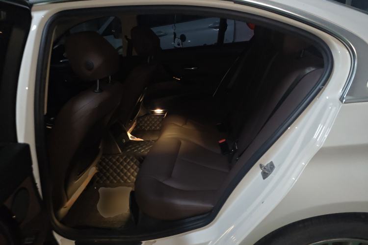 Used BMW 3 Series 2018 320Li Fashion Model Left Rear Seat