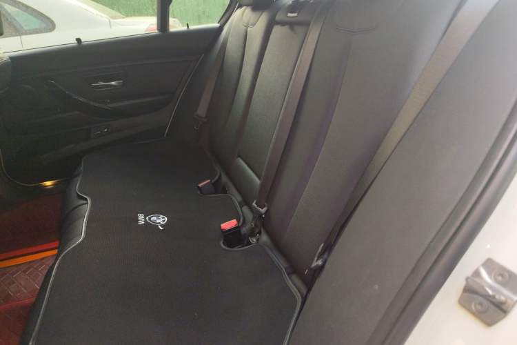 Used BMW 3 Series 2018 320Li Leading Model M Sport Package Left Rear Seat