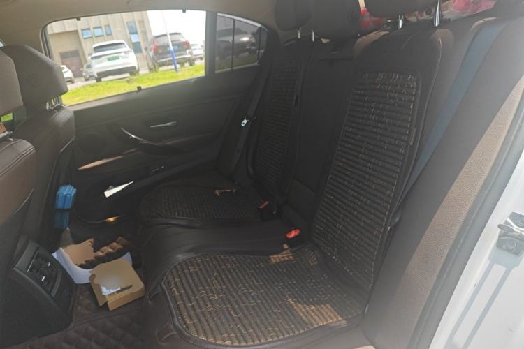 Used BMW 3 Series 2018 320Li Fashion Model Left Rear Seat