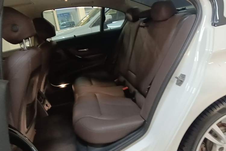 Used BMW 3 Series 2018 320Li Leading Model M Sport Package Left Rear Seat