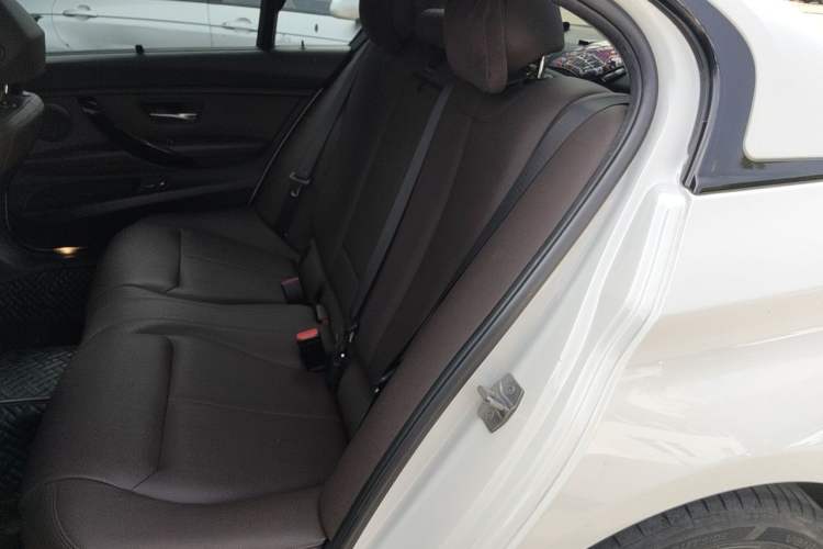 Used BMW 3 Series 2018 320Li Leading Model M Sport Package Left Rear Seat
