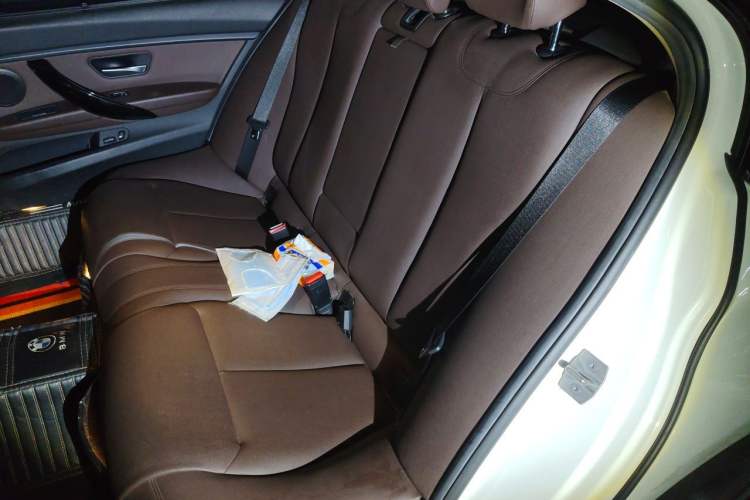Used BMW 3 Series 2018 320Li Leading Model M Sport Package Left Rear Seat
