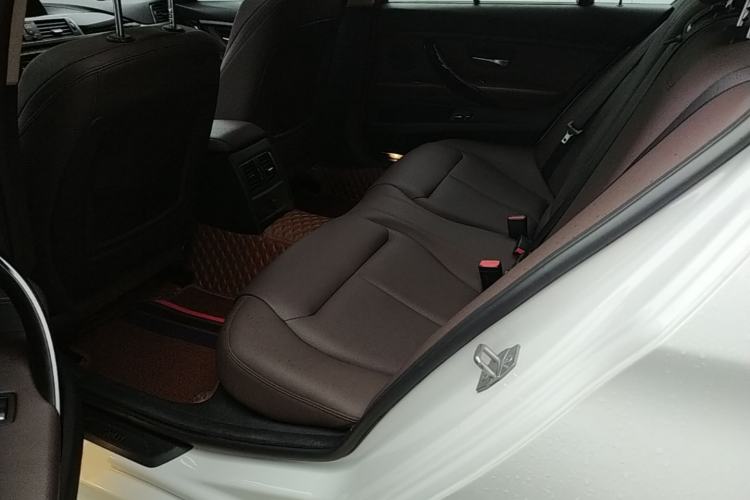 Used BMW 3 Series 2018 320Li Fashion Model Left Rear Seat