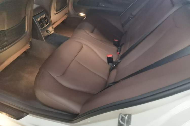Used BMW 3 Series 2018 320Li Fashion Model Left Rear Seat